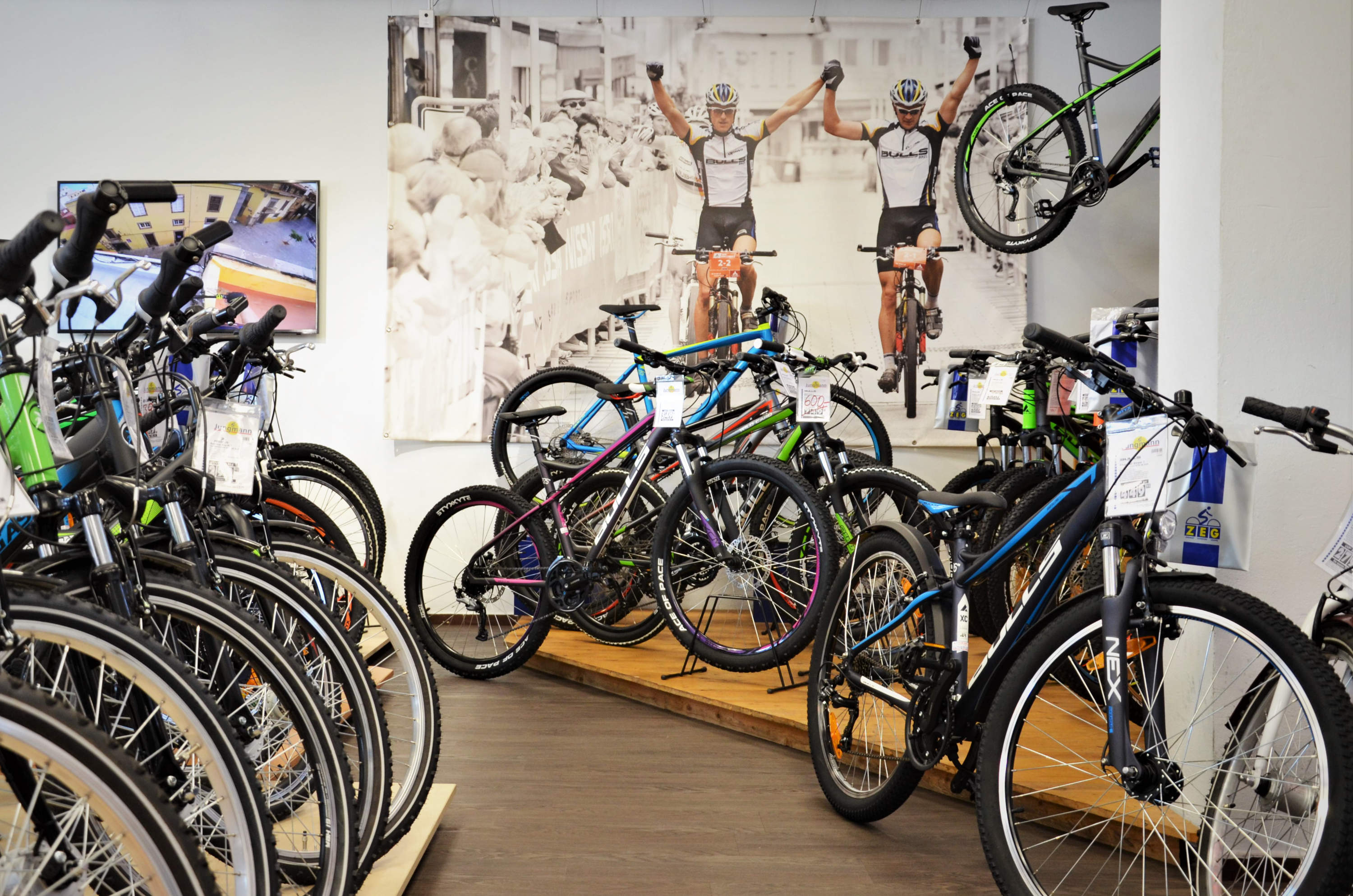 FH-Jungmann-Laden-Bikes06